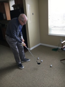 Golfing-Eagan Pointe Senior Living-Bill Turner avid golfer